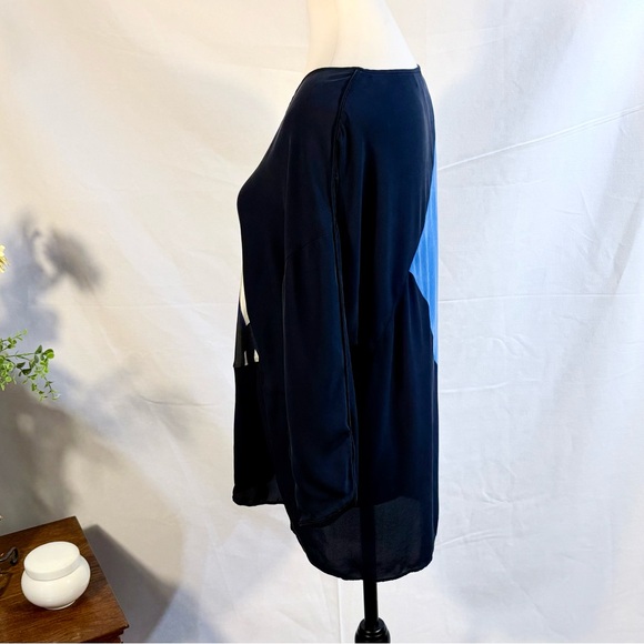 ♨️Lafayette 148 New York Silk Asymmetrical Graphic Top Size M🧡 - Picture 6 of 9